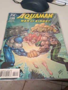 DC Comics Aquaman 'War of Kings' Comic Book - Green/Blue/Yellow In A Sleeve